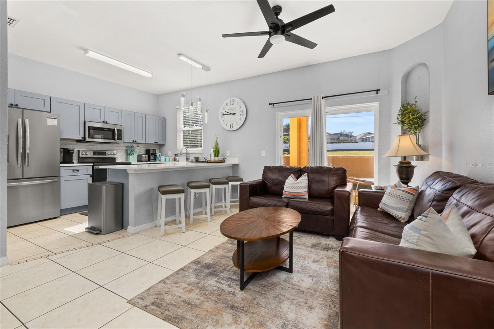 Image 9 of 89 For 447 La Mirage Street