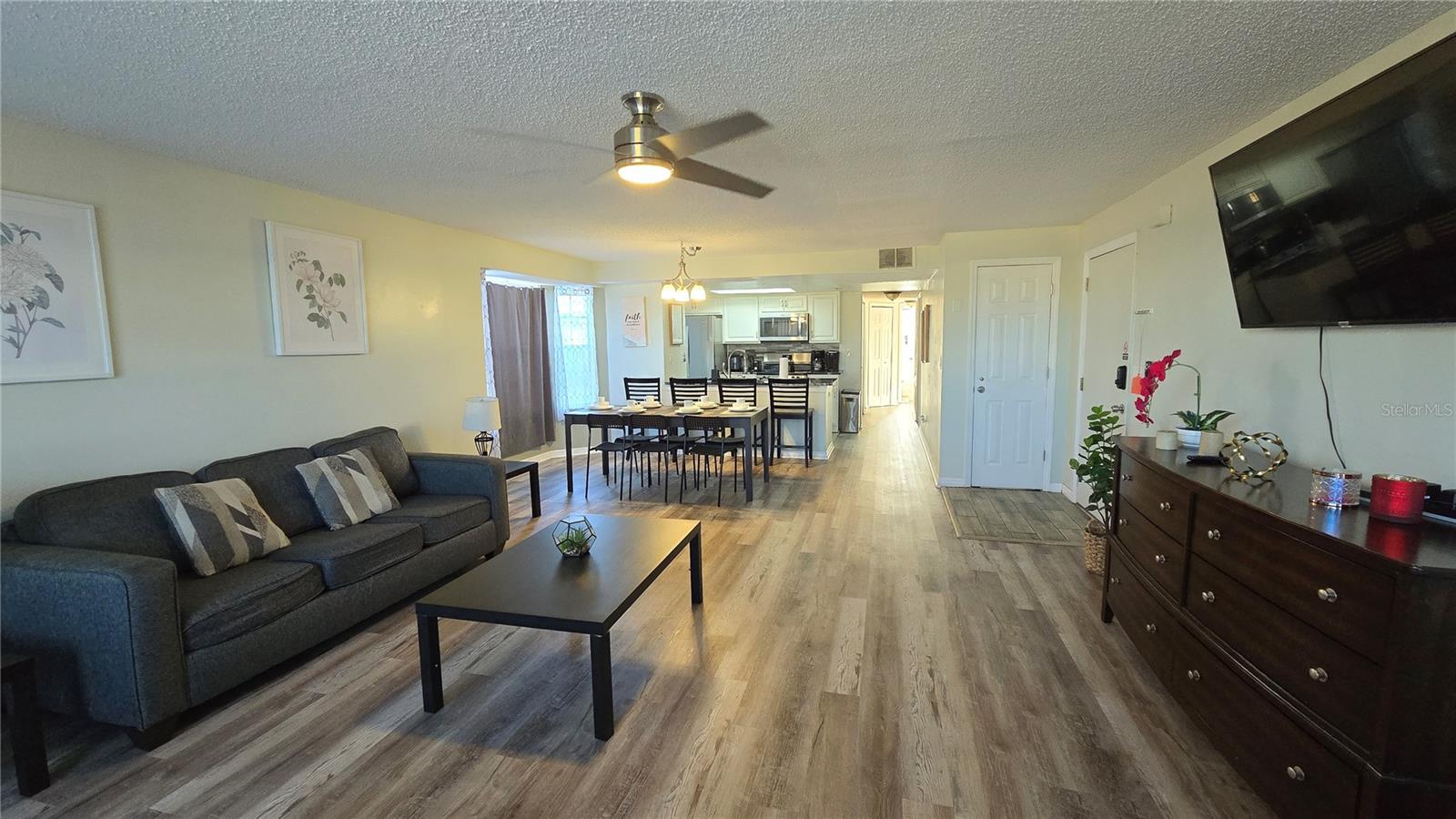 Image 6 of 18 For 2729 Poinciana Boulevard 117