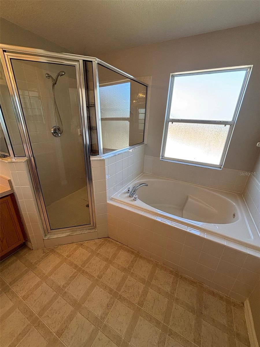 Image 29 of 35 For 423 Gannet Court