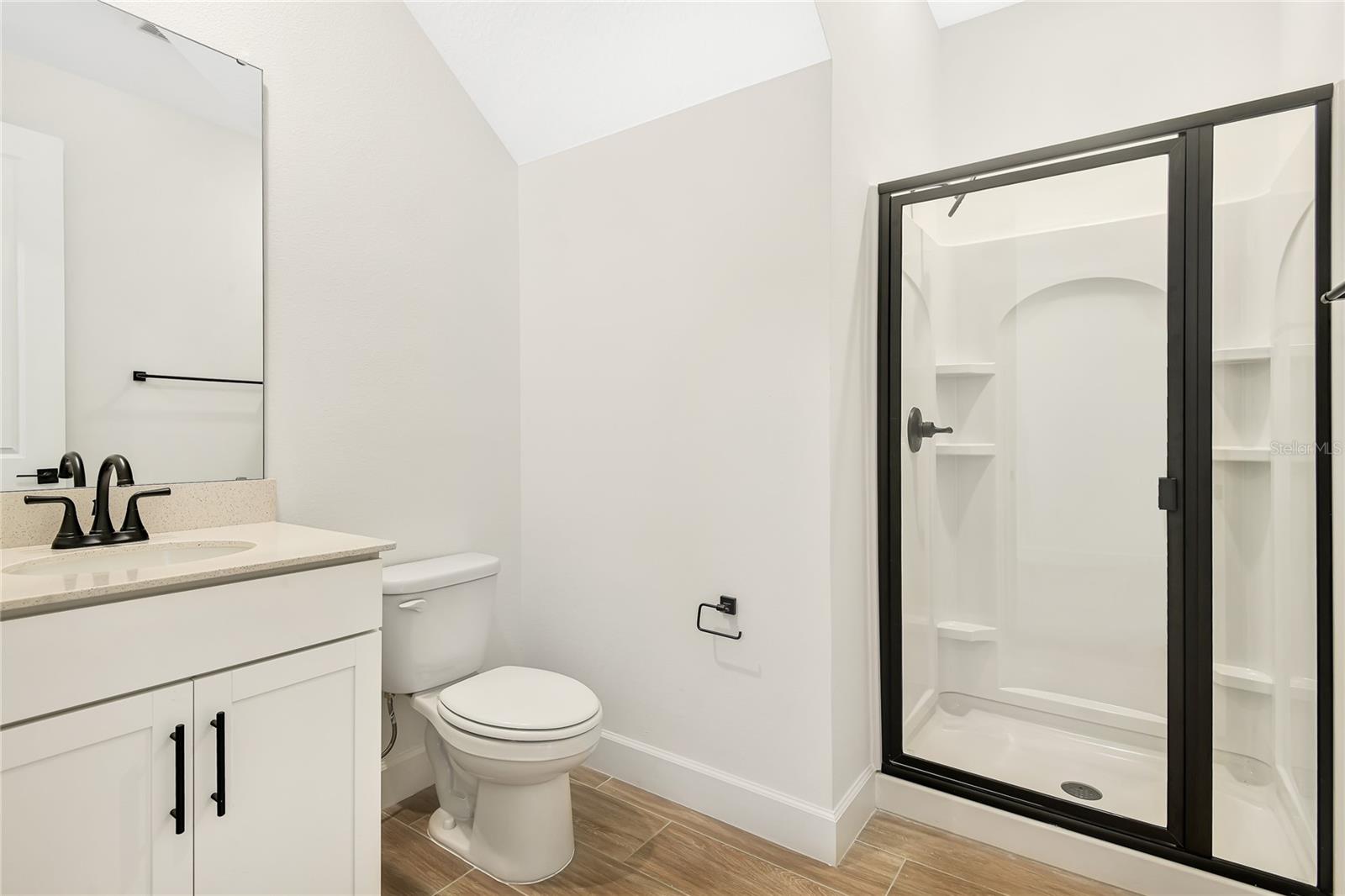 Image 4 of 18 For 820 Silver Ridge Lane