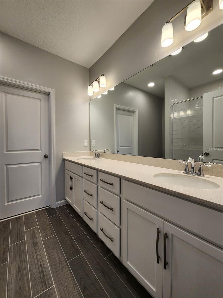 Image 18 of 27 For 615 Pothos Street