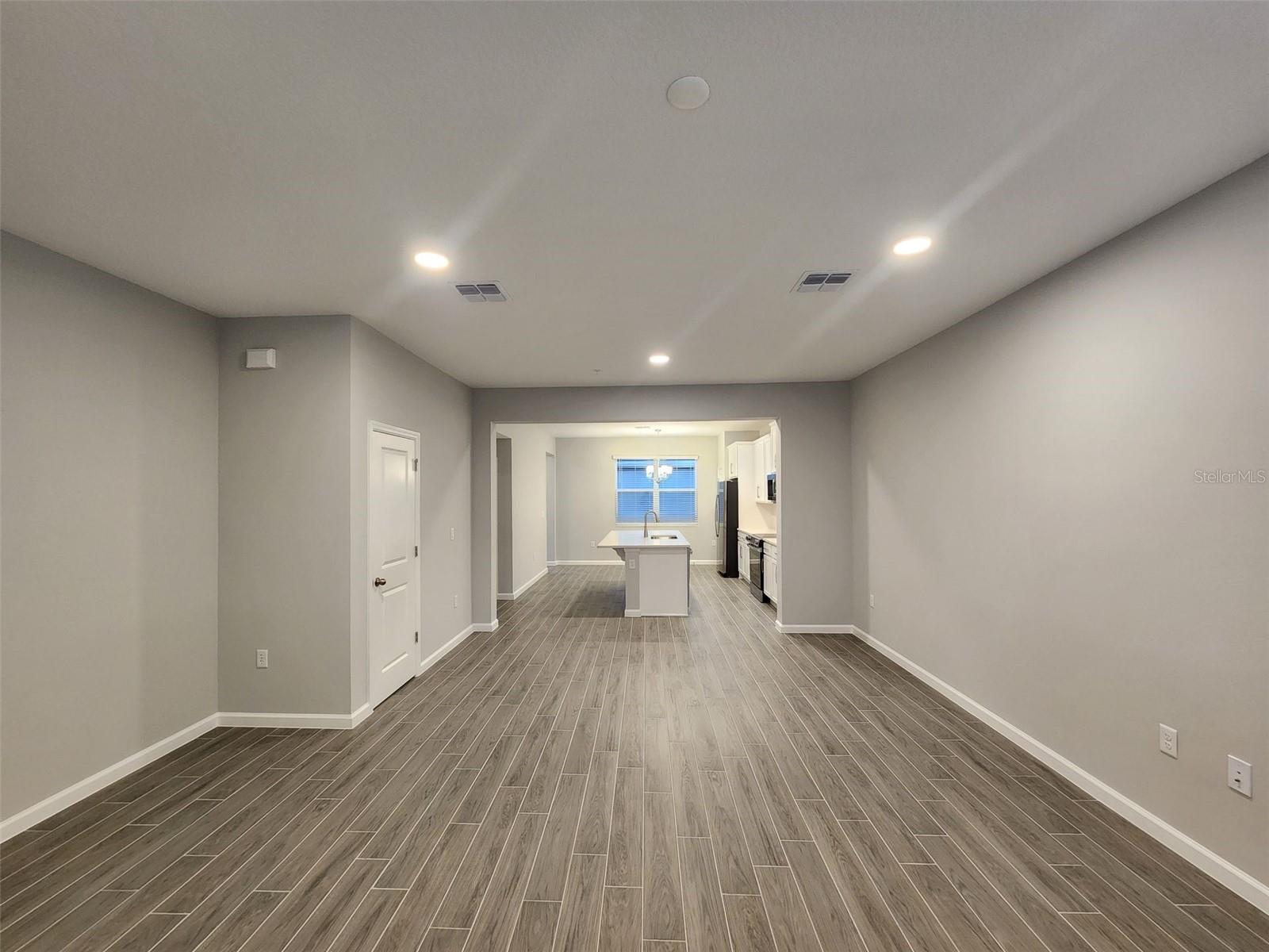 Image 6 of 27 For 615 Pothos Street