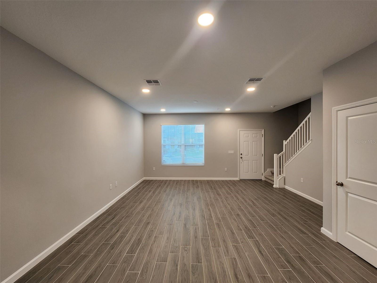 Image 8 of 27 For 615 Pothos Street