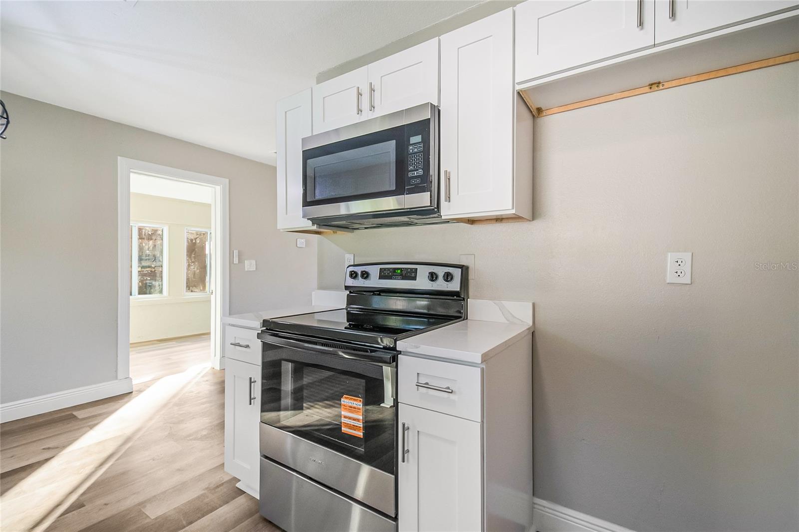 Image 17 of 43 For 2927 Tampa Avenue