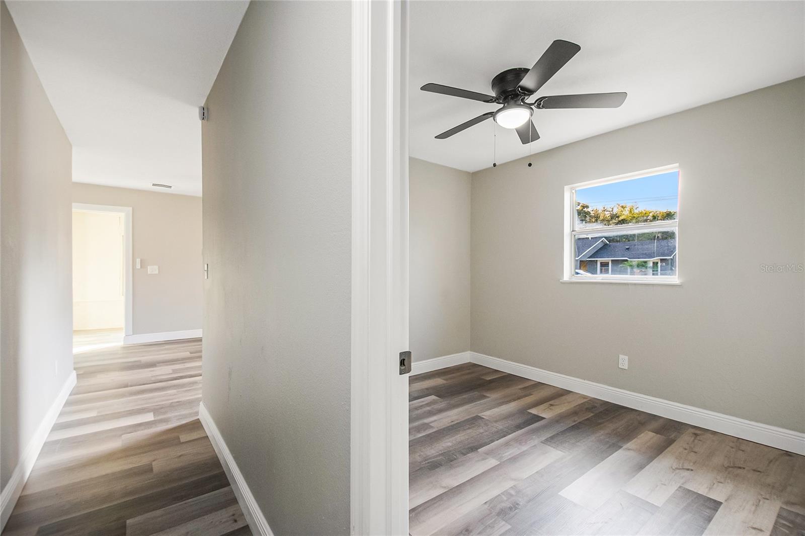 Image 19 of 43 For 2927 Tampa Avenue