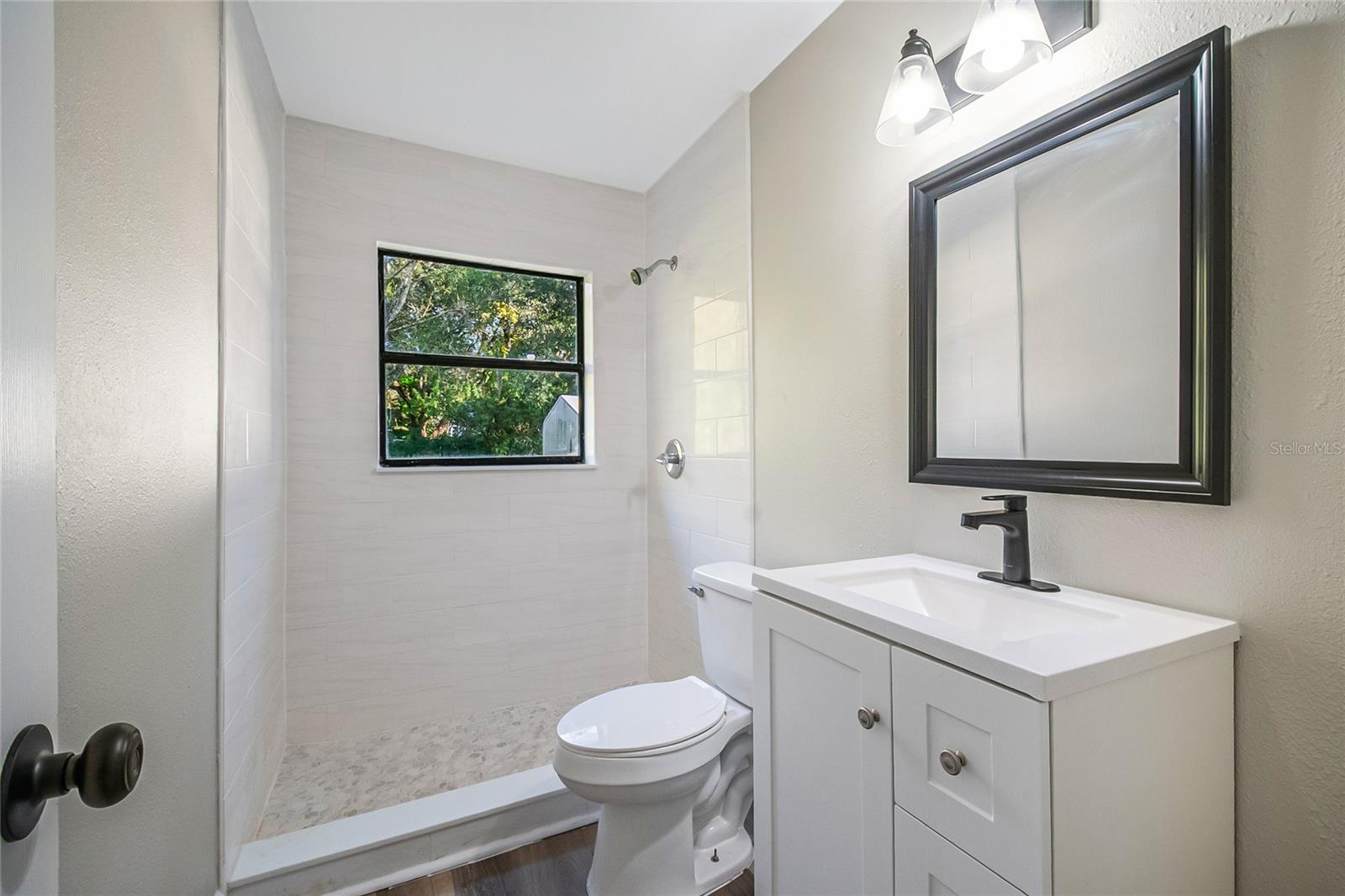 Image 23 of 43 For 2927 Tampa Avenue