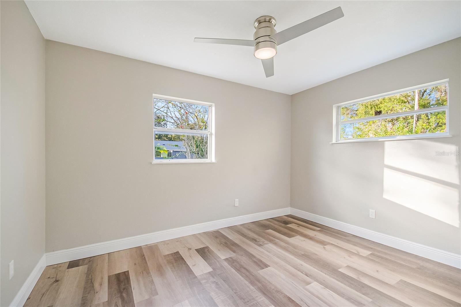 Image 28 of 43 For 2927 Tampa Avenue