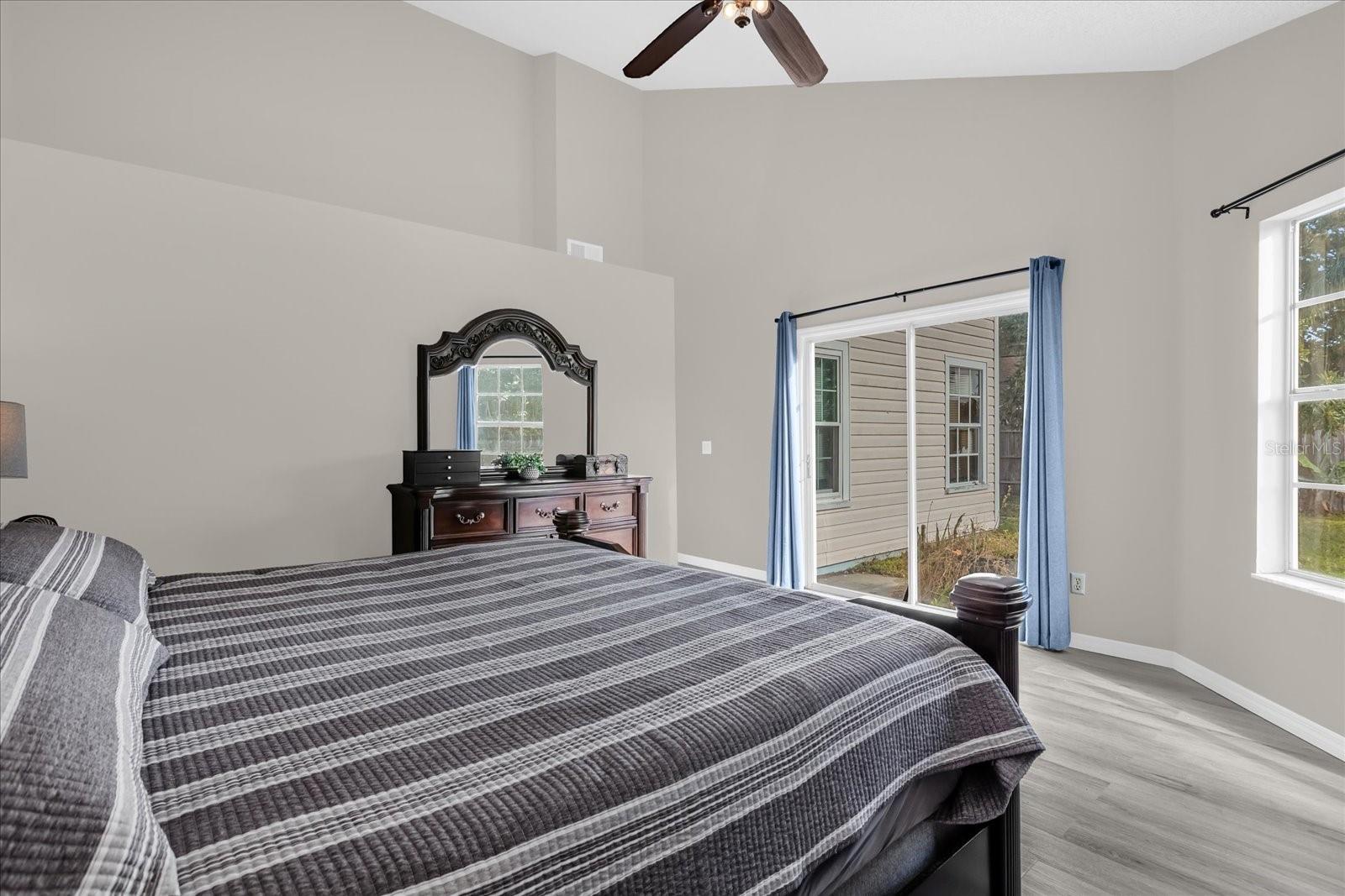 Image 21 of 32 For 6474 Haughton Lane