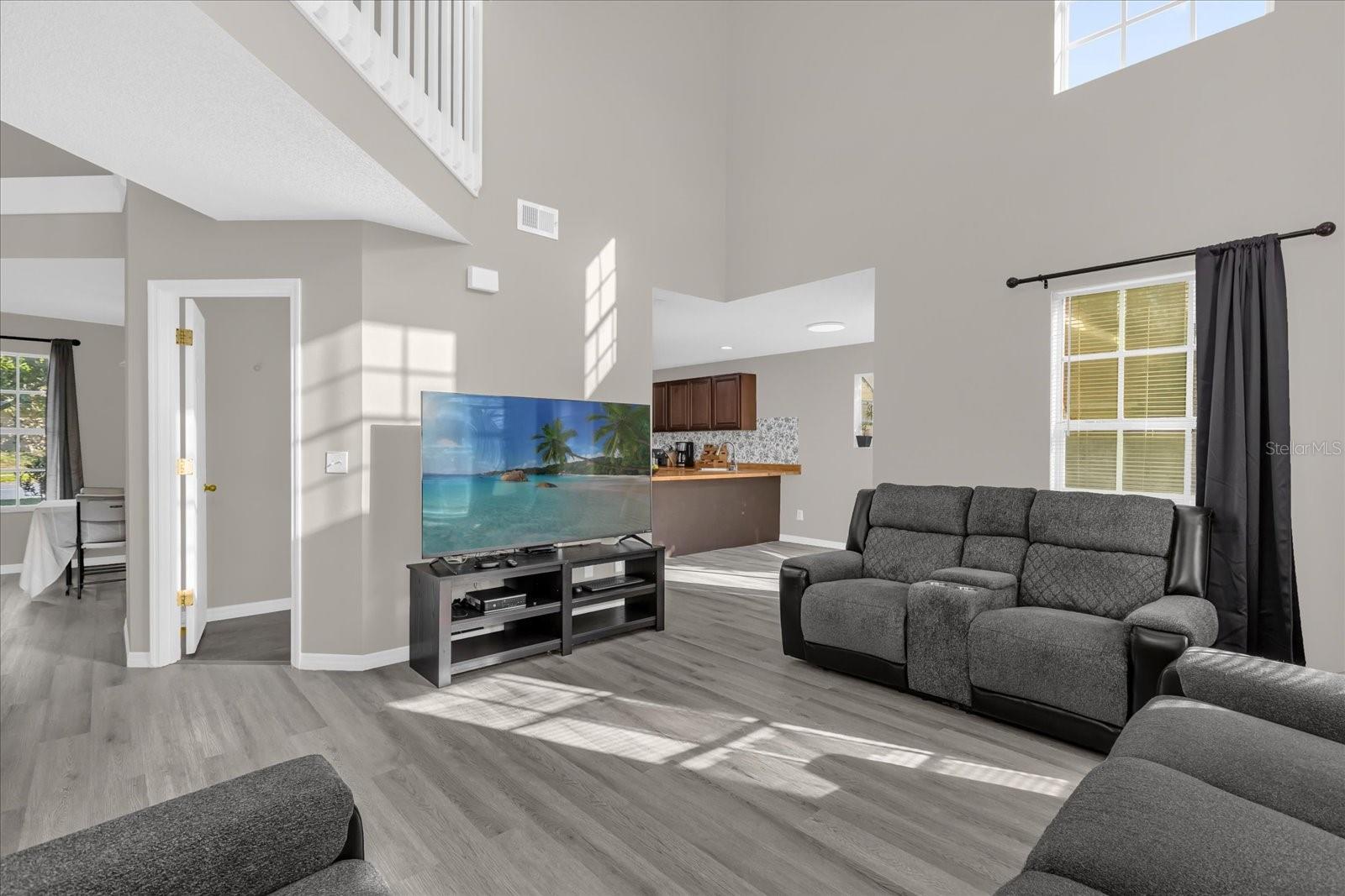 Image 5 of 32 For 6474 Haughton Lane