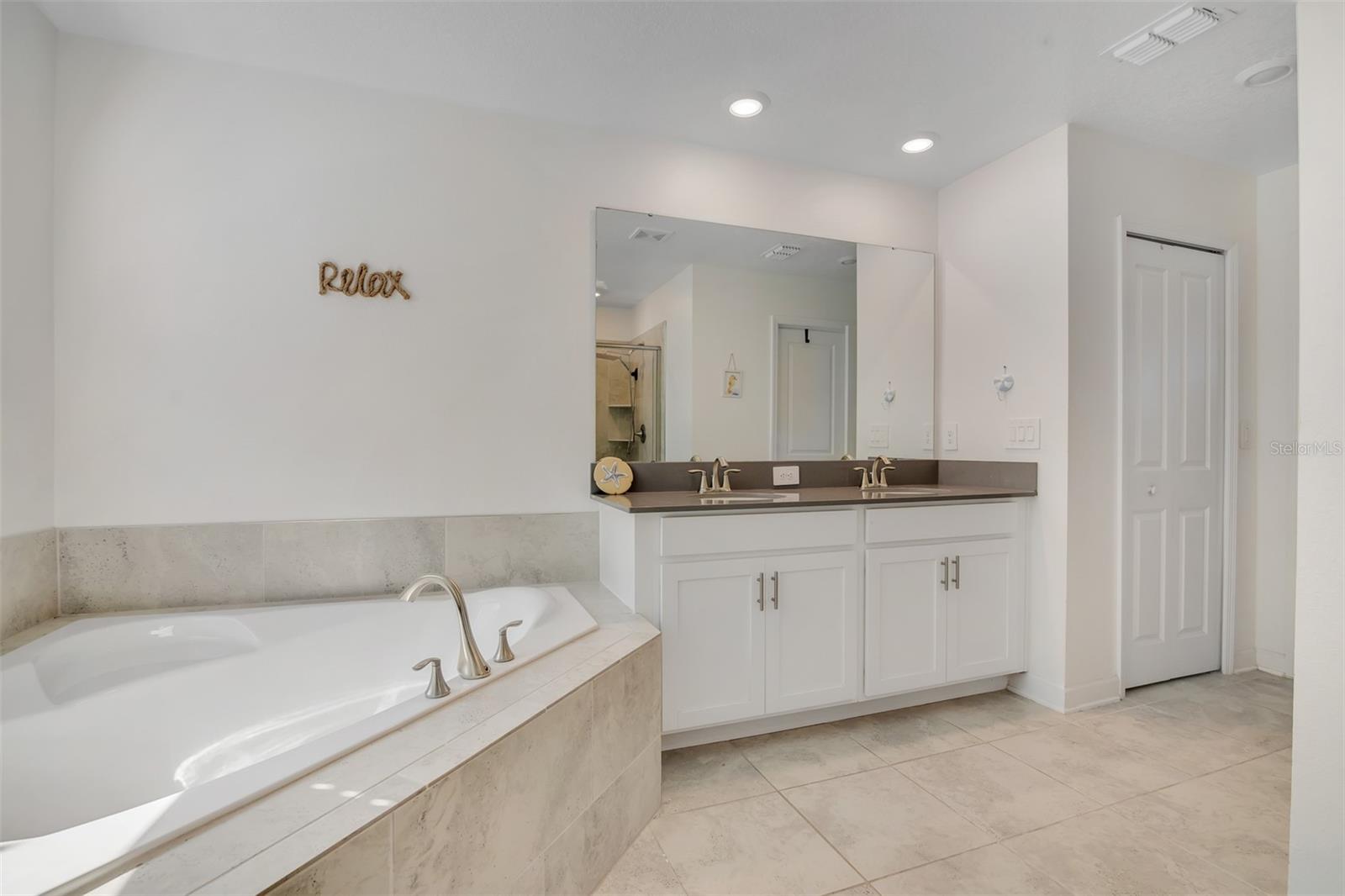 Image 22 of 46 For 11145 Lore Way