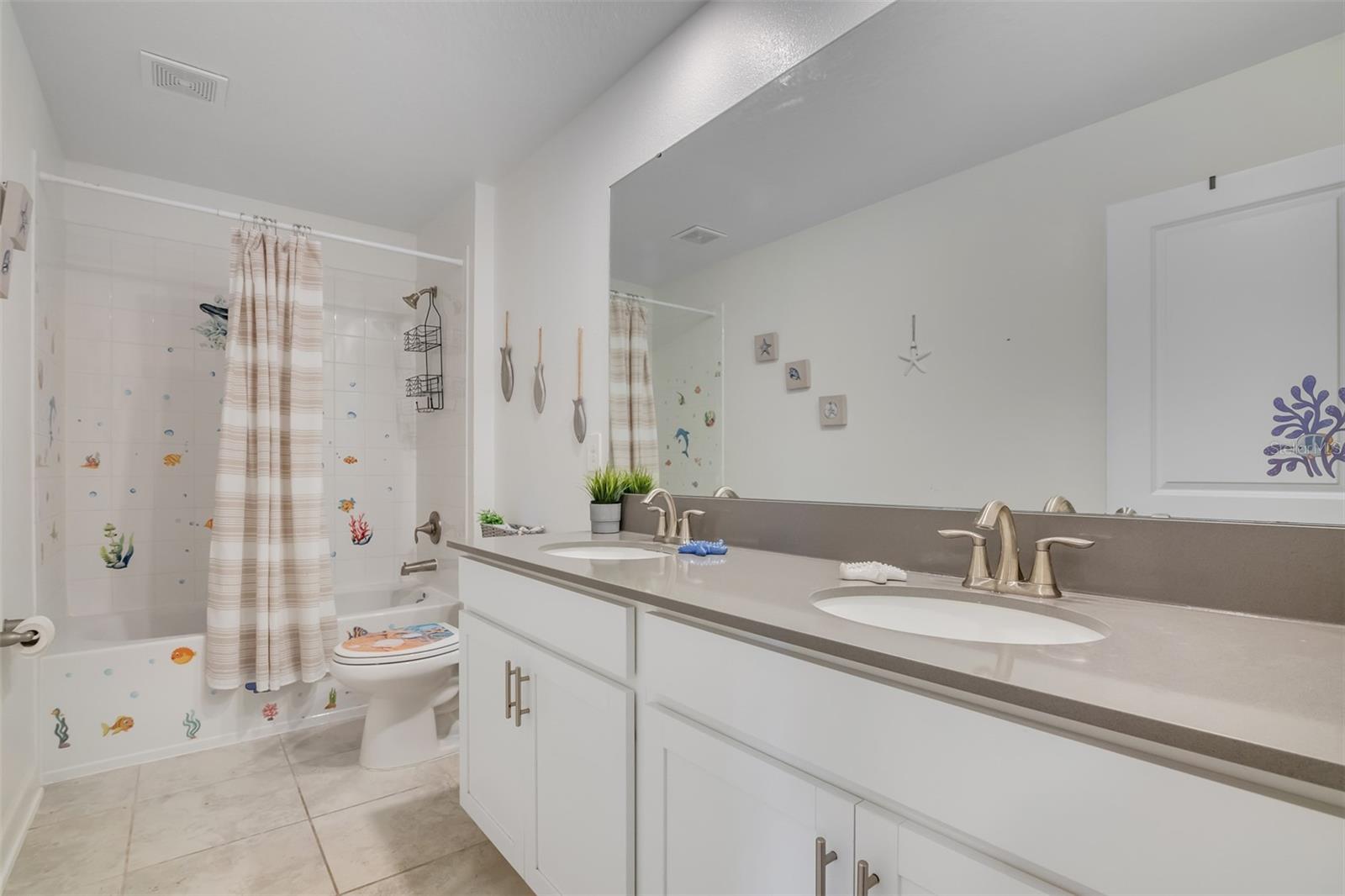 Image 41 of 46 For 11145 Lore Way