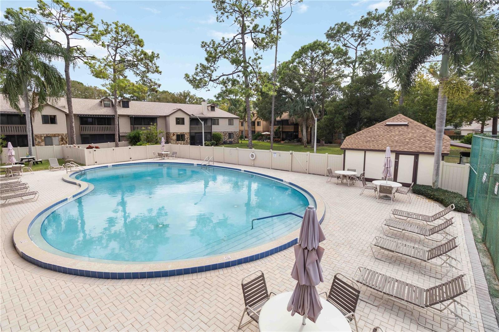 Image 39 of 42 For 610 Saint Albans Court 19d