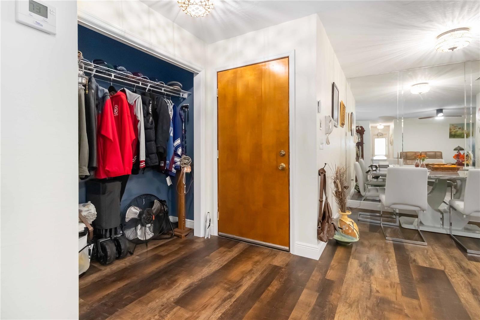 Image 5 of 42 For 610 Saint Albans Court 19d