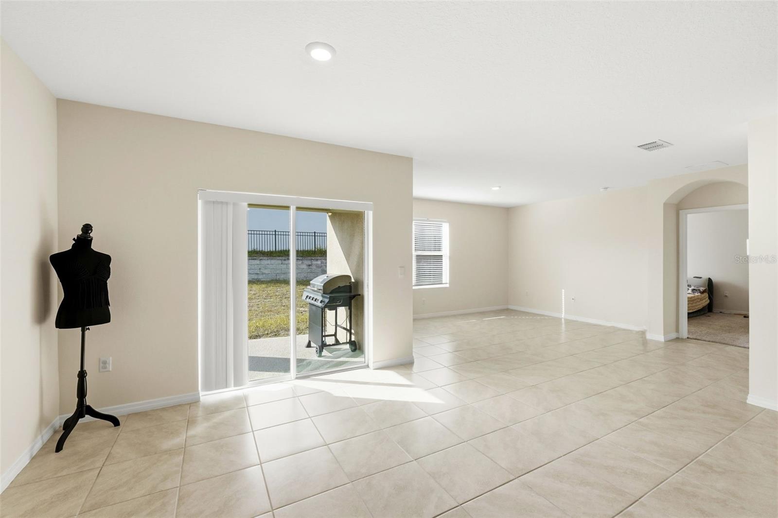 Image 14 of 30 For 1349 Sugarwood Street