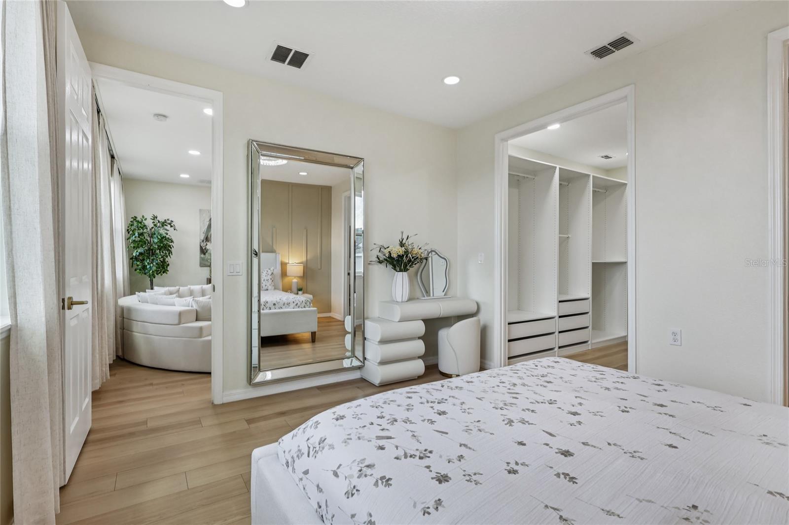 Image 23 of 32 For 14612 Glade Hill Park Way