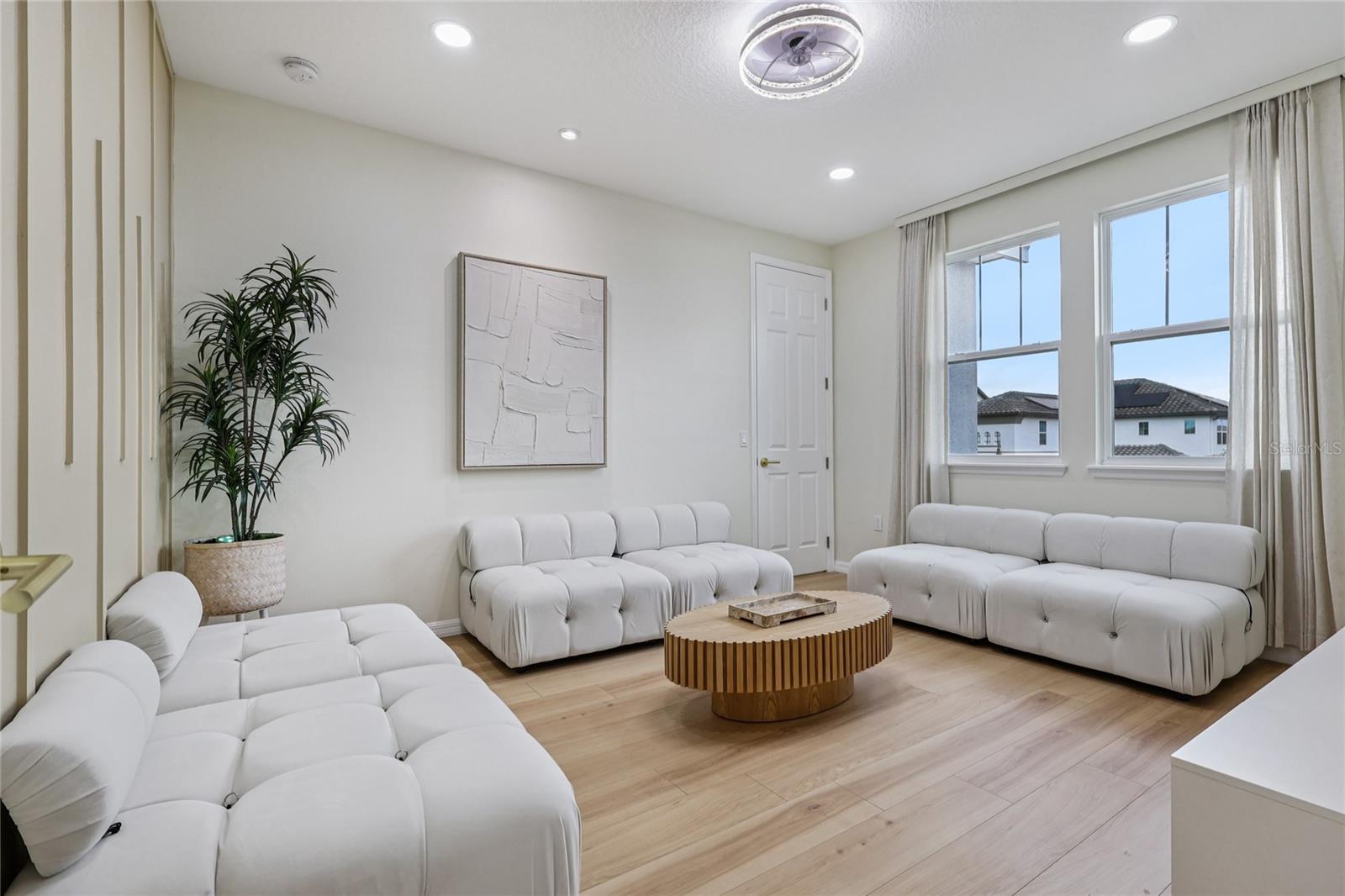 Image 6 of 32 For 14612 Glade Hill Park Way