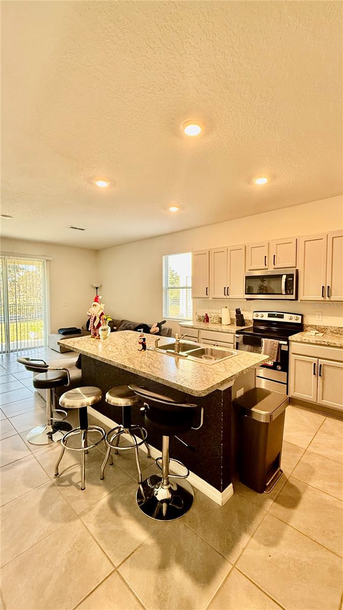 Image 4 of 9 For 317 Feltrim Reserve Boulevard