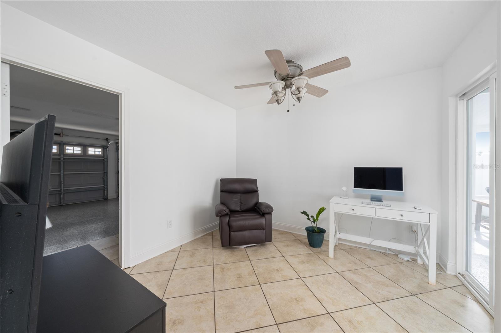 Image 17 of 25 For 2200 Kentucky Derby Drive