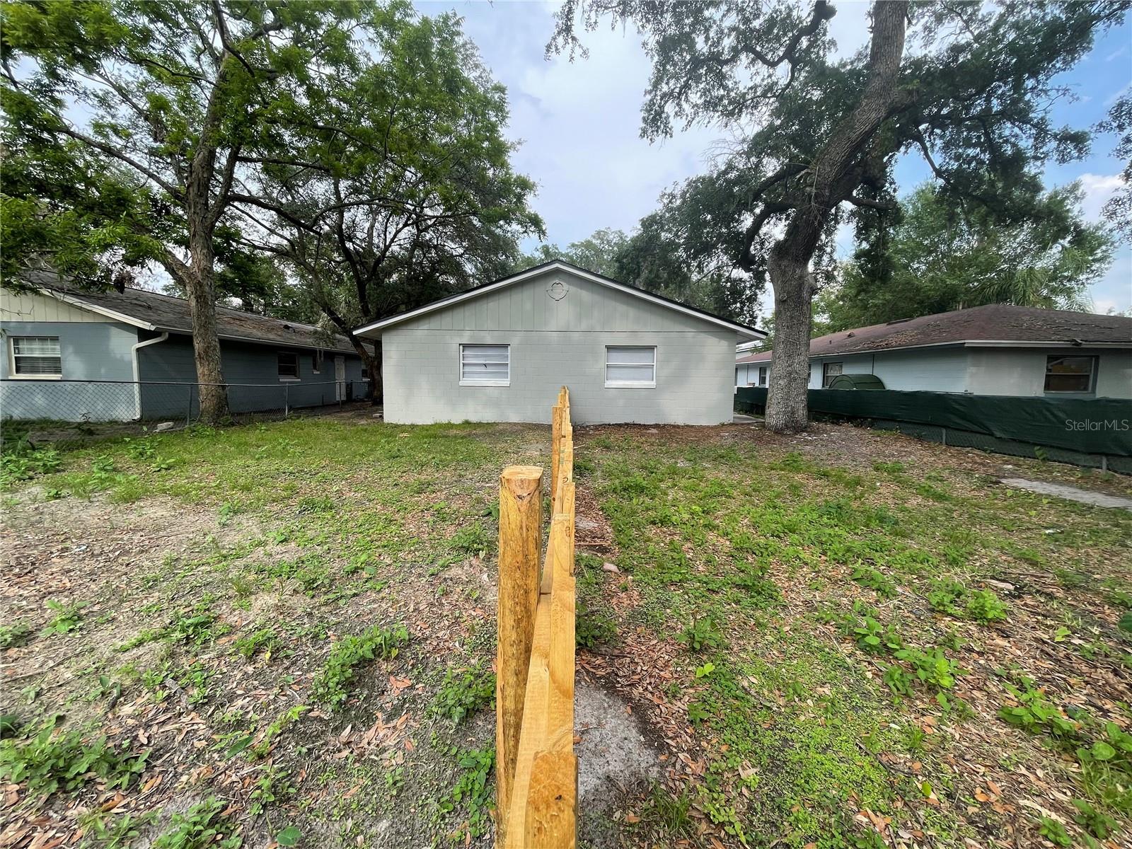 Image 13 of 20 For 504 Rosland Drive