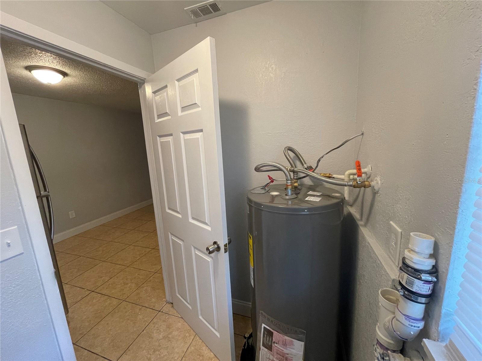 Image 17 of 20 For 504 Rosland Drive