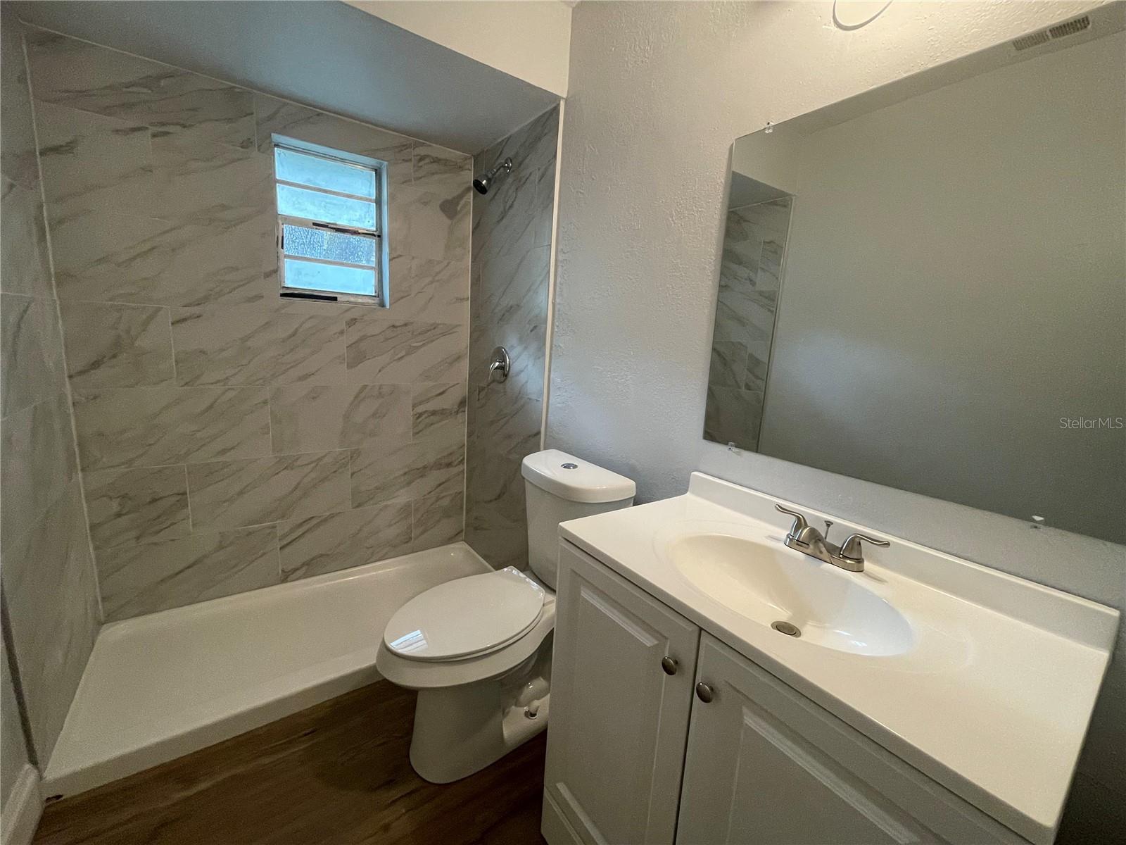 Image 19 of 20 For 504 Rosland Drive