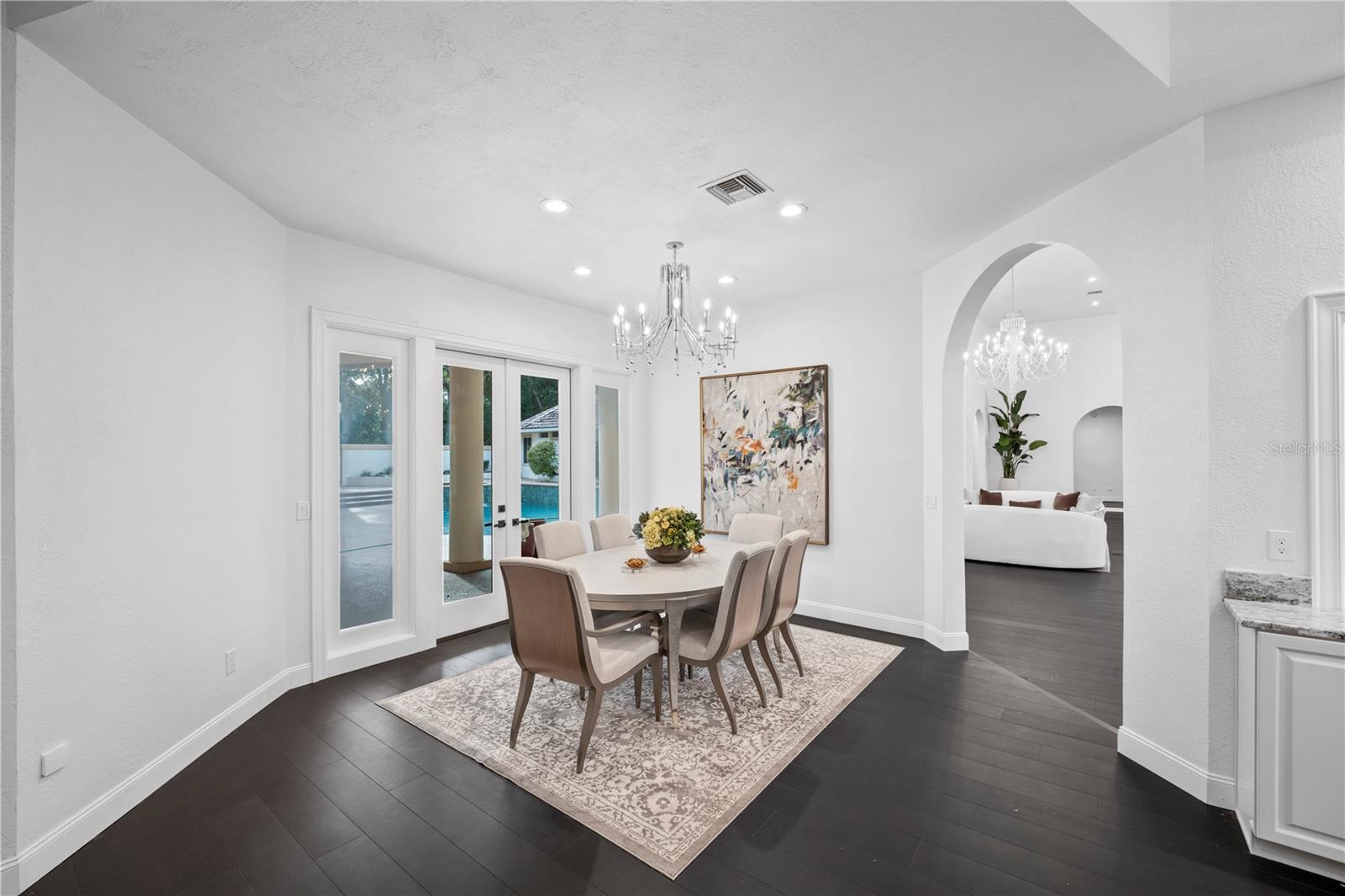 Image 20 of 79 For 1040 Sweetwater Club Boulevard