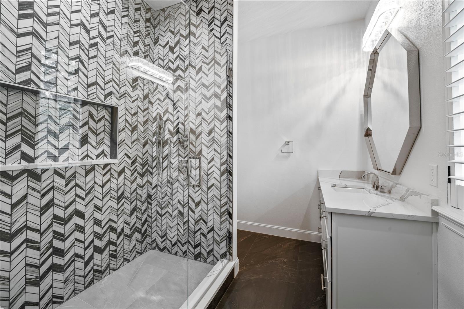 Image 26 of 79 For 1040 Sweetwater Club Boulevard