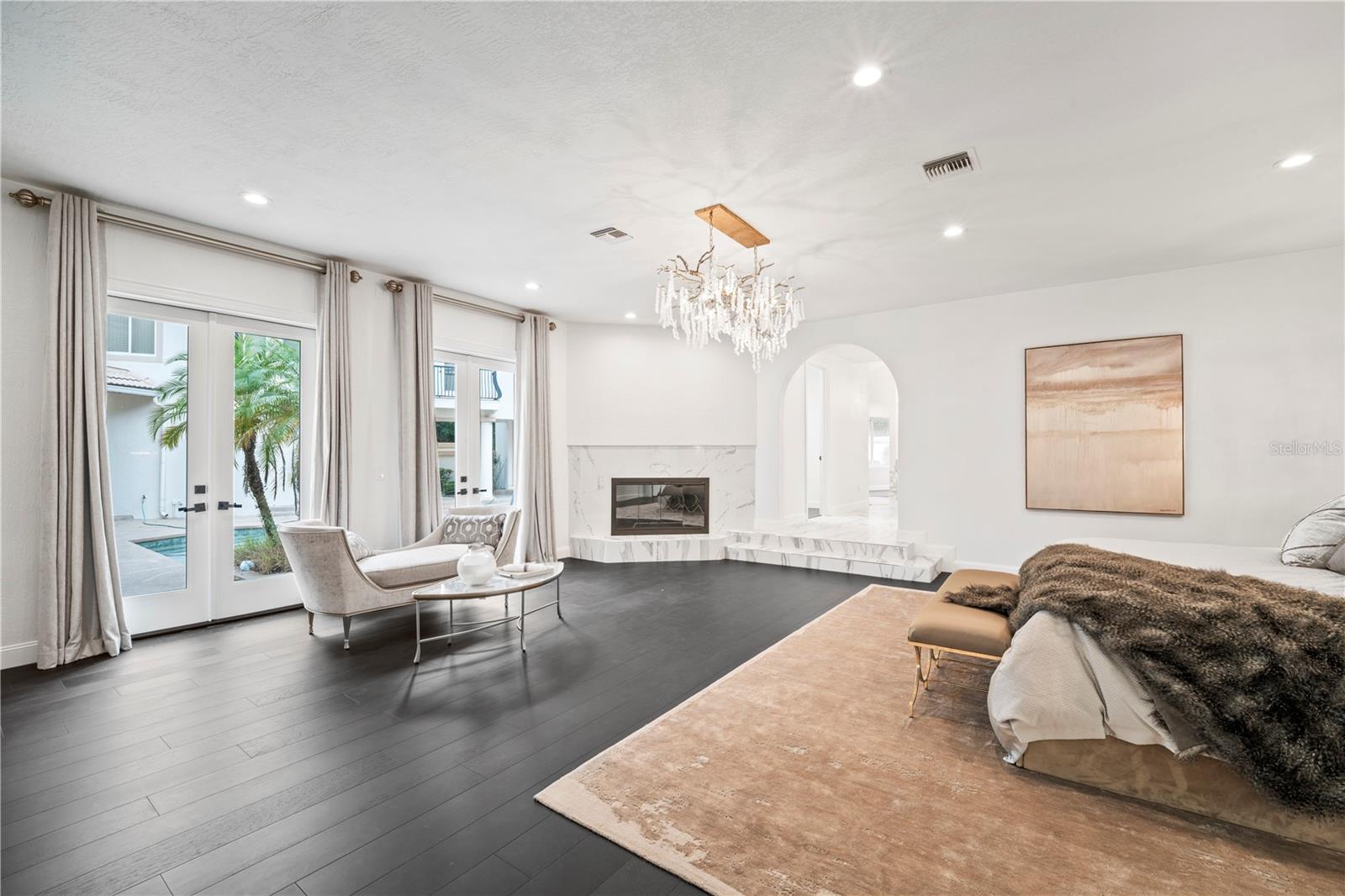 Image 36 of 79 For 1040 Sweetwater Club Boulevard