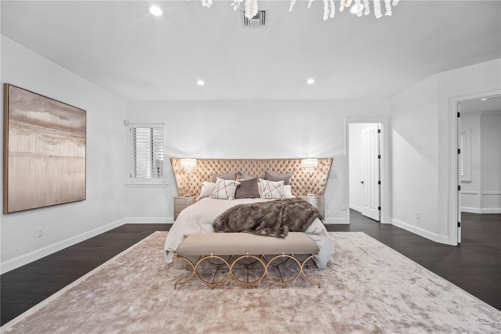 Image 38 of 79 For 1040 Sweetwater Club Boulevard