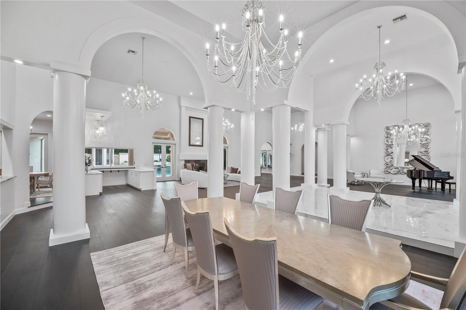 Image 6 of 79 For 1040 Sweetwater Club Boulevard