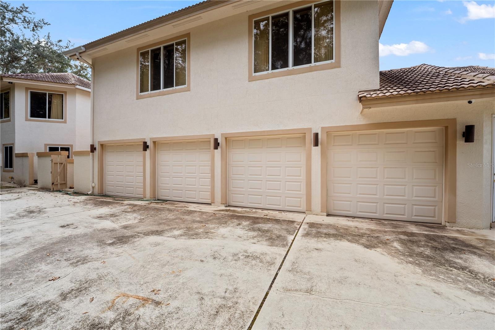 Image 75 of 79 For 1040 Sweetwater Club Boulevard