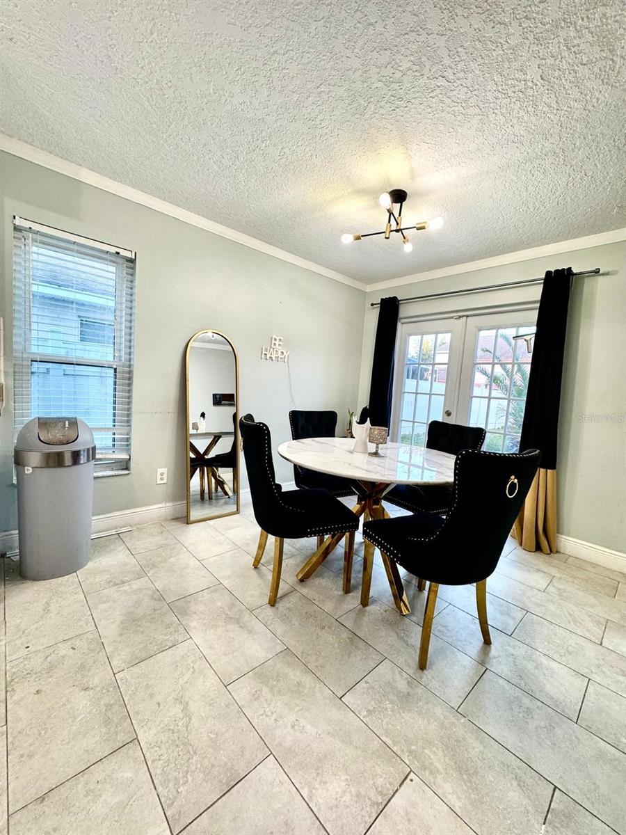 Image 4 of 16 For 104 Green Cove Court