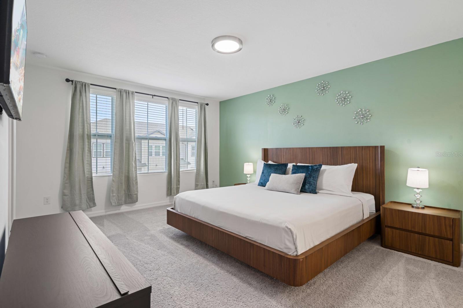 Image 17 of 28 For 630 Longboat Drive