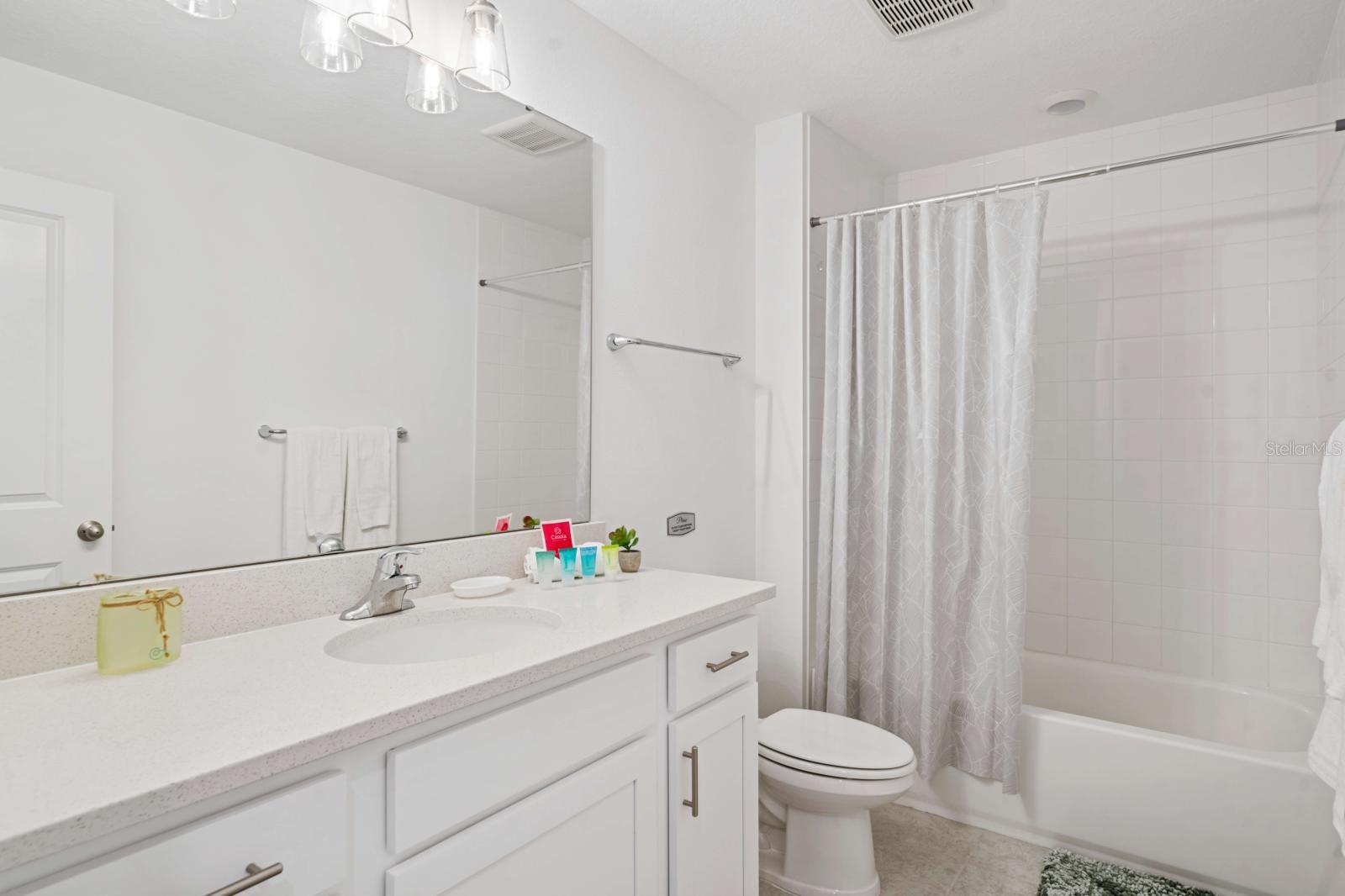 Image 22 of 28 For 630 Longboat Drive