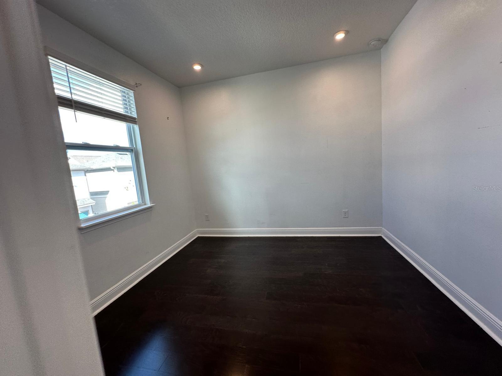 Image 18 of 27 For 8941 Sperry Street