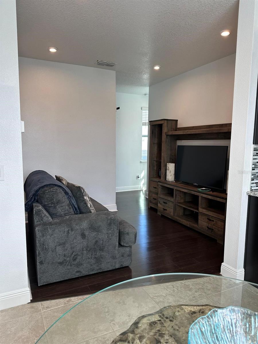 Image 21 of 27 For 8941 Sperry Street