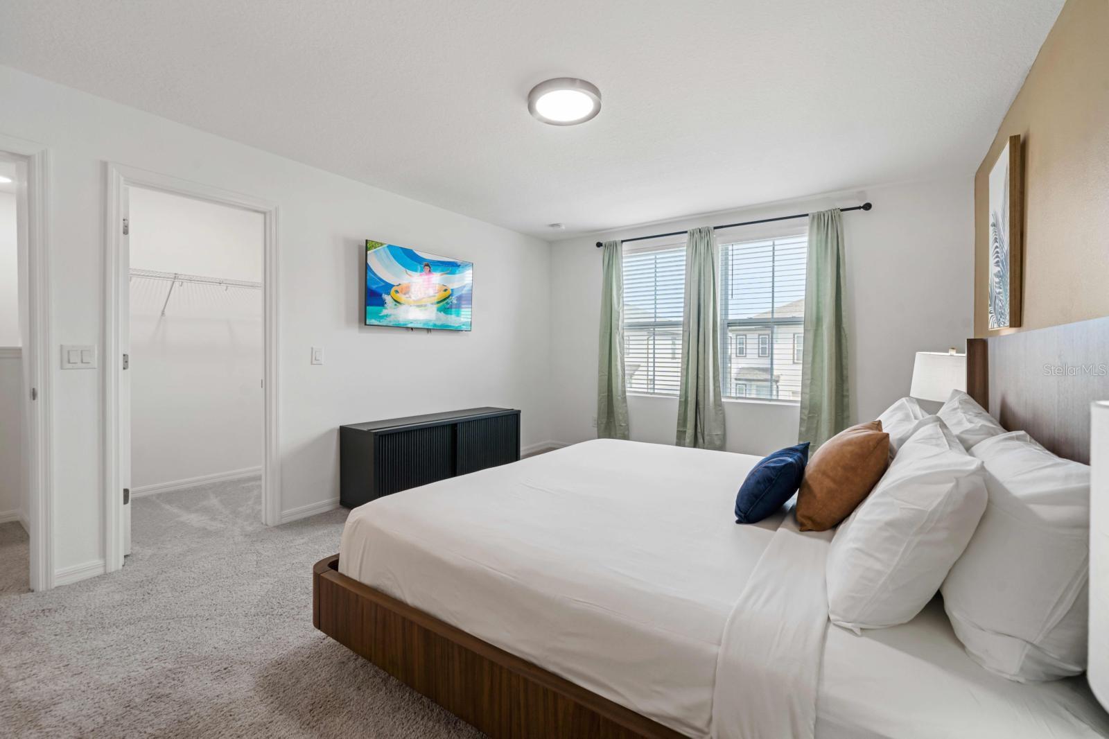 Image 15 of 17 For 634 Longboat Drive