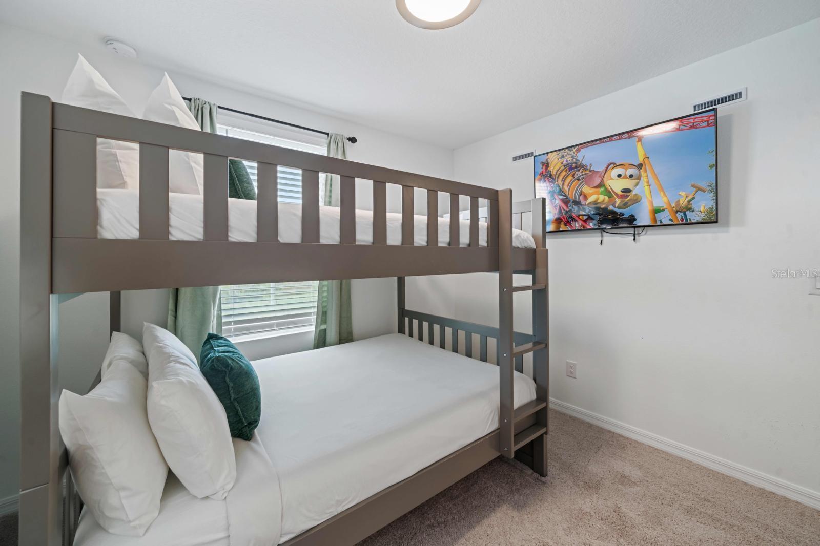 Image 16 of 17 For 634 Longboat Drive