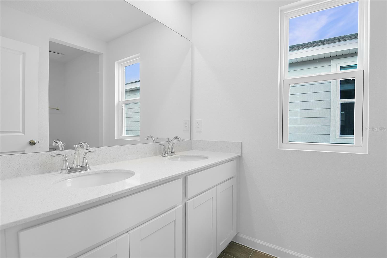 Image 16 of 26 For 6147 Daphne Street