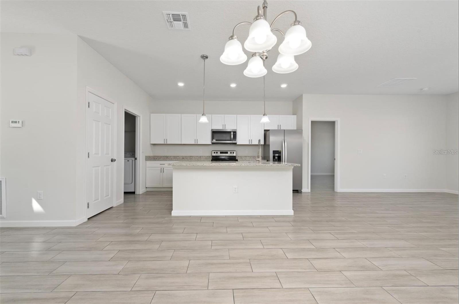 Image 4 of 35 For 719 Martin Lane