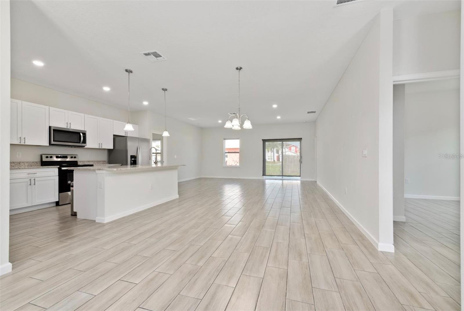 Image 5 of 35 For 719 Martin Lane