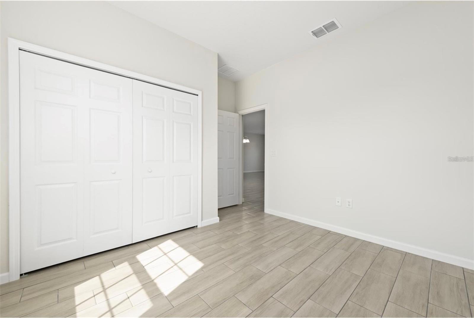 Image 7 of 35 For 719 Martin Lane