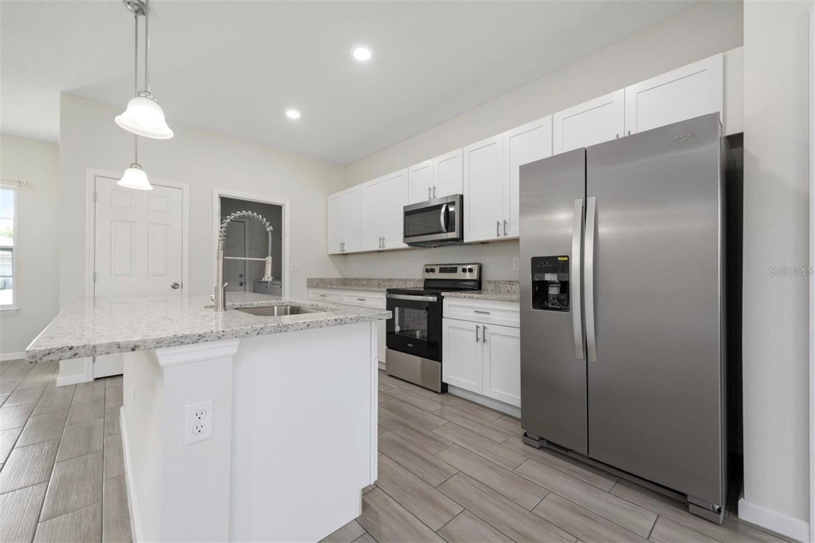 Image 8 of 35 For 719 Martin Lane