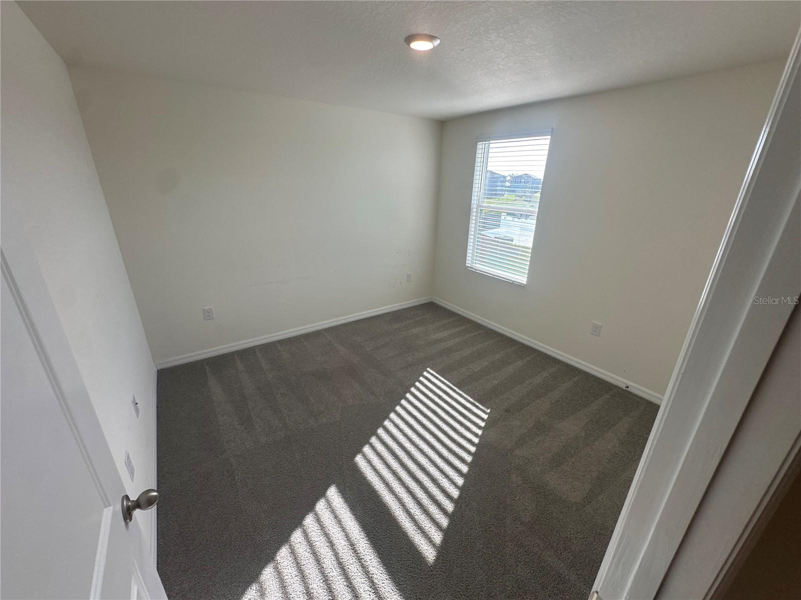 Image 27 of 43 For 16626 Mosaic Oar Drive