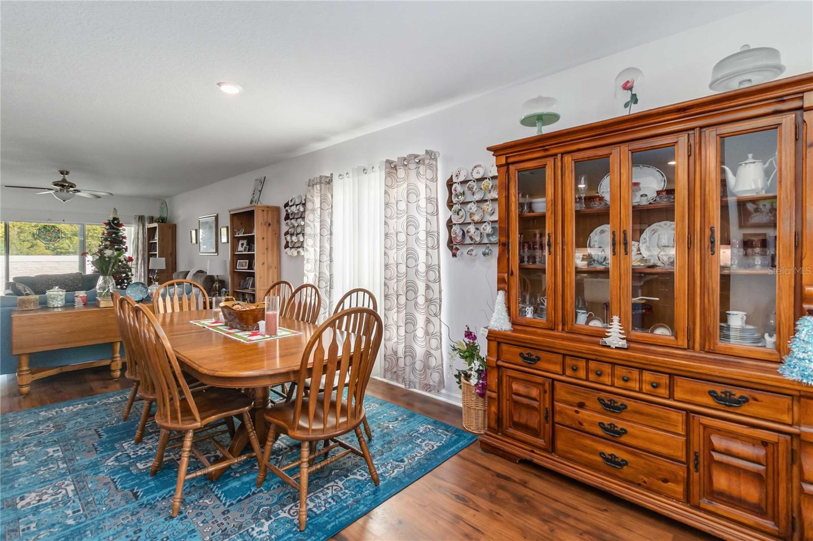 Image 9 of 38 For 2879 Parkfield Road