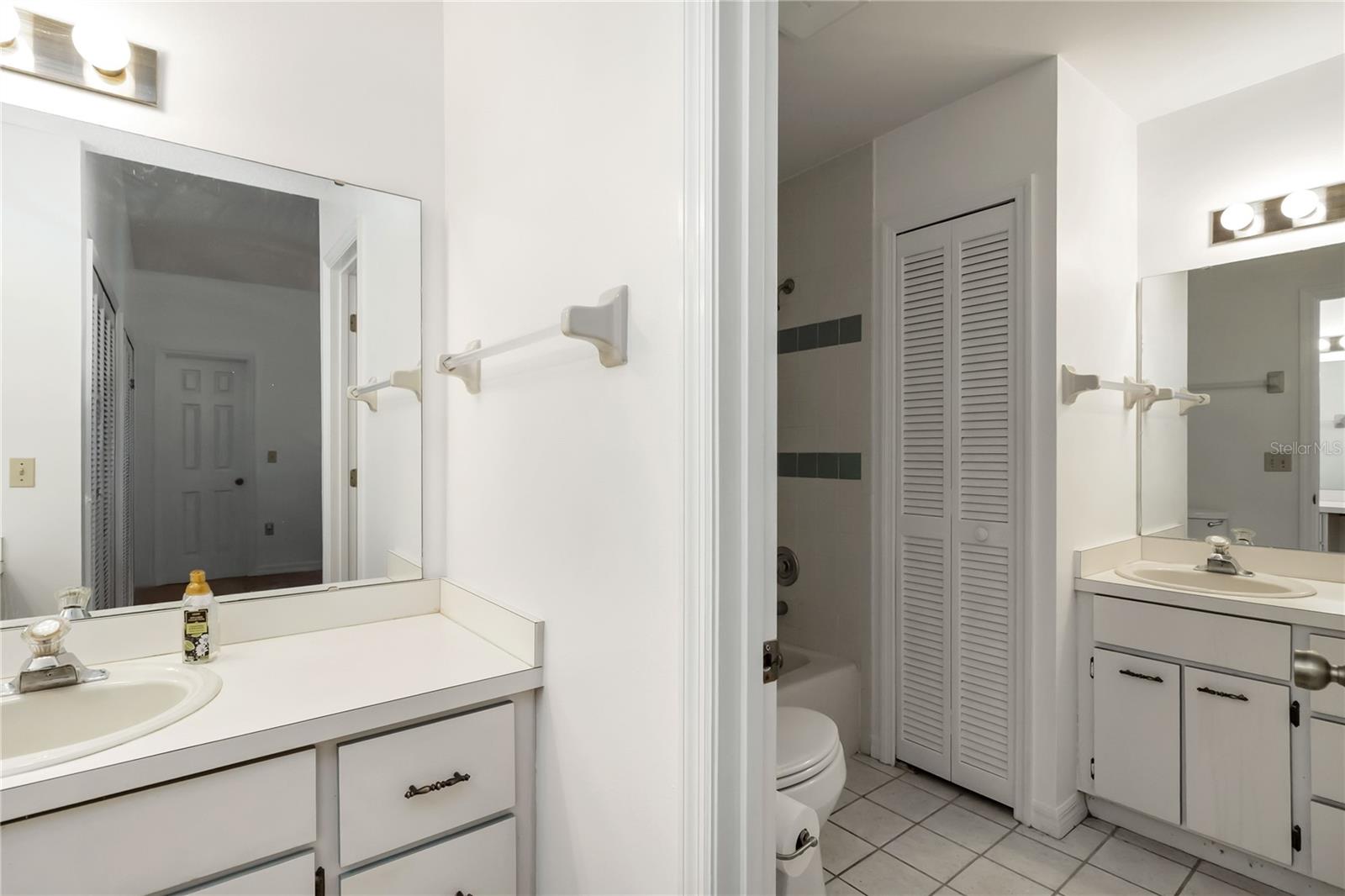 Image 22 of 30 For 4207 Hamilton Court