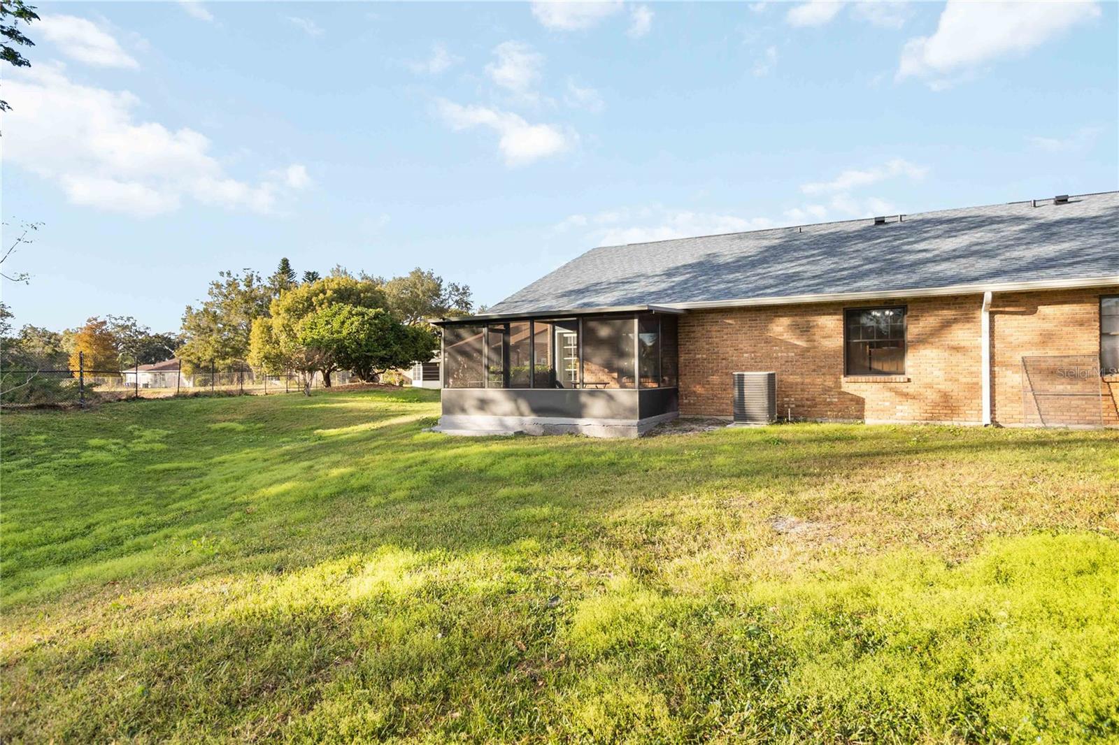 Image 27 of 30 For 4207 Hamilton Court