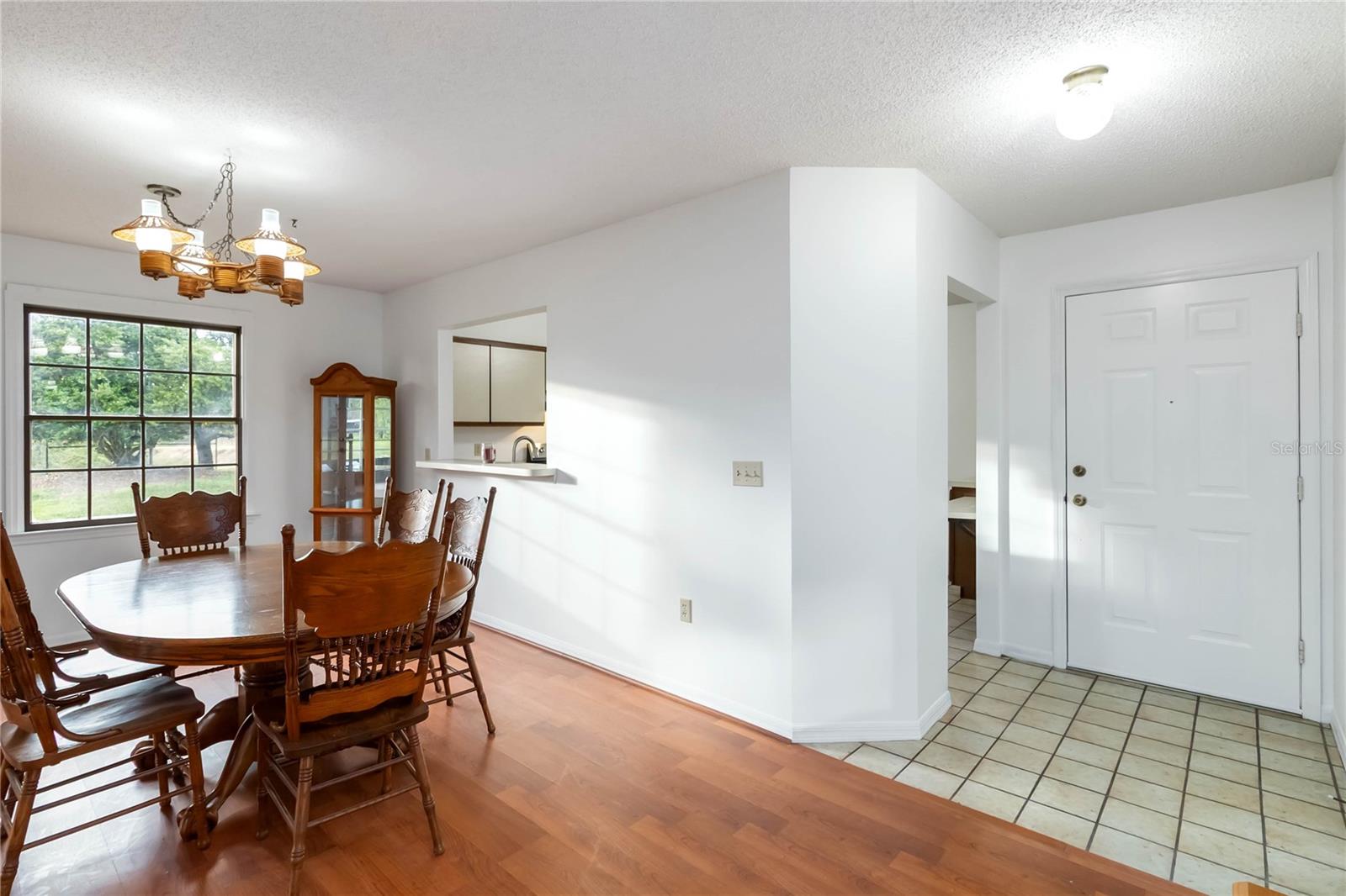 Image 4 of 30 For 4207 Hamilton Court