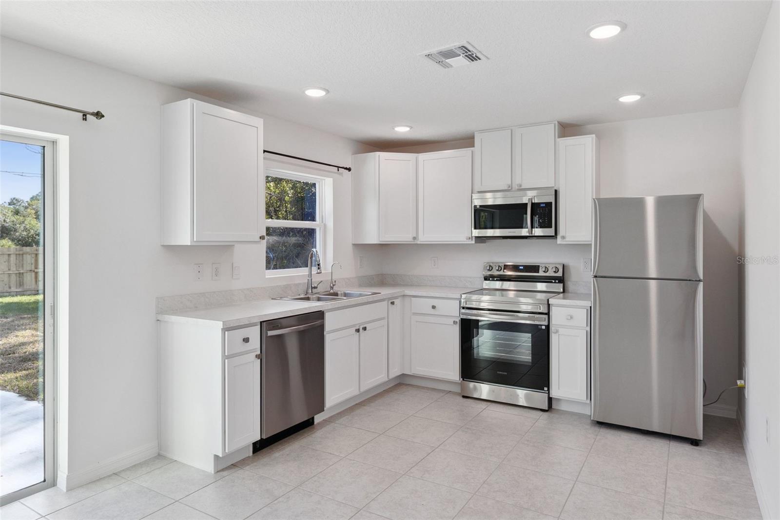 Image 6 of 33 For 701 Tejon Avenue Sw