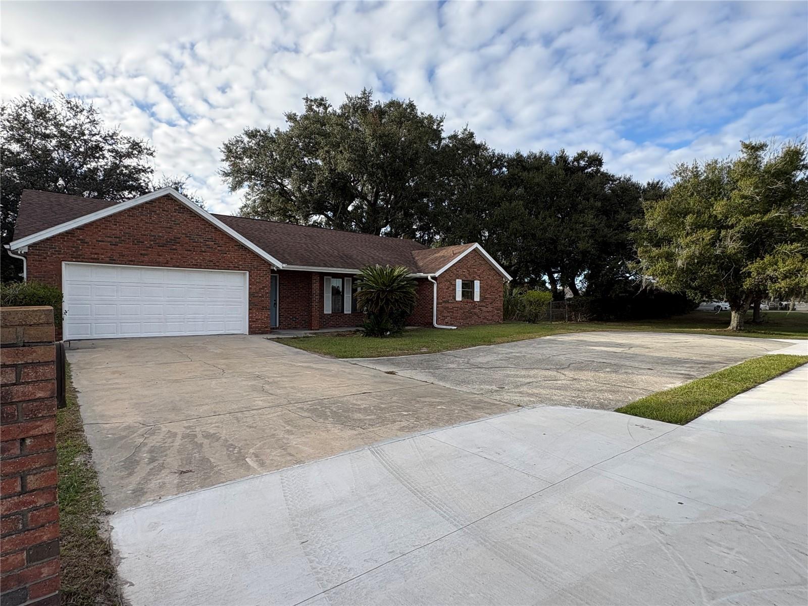 Image 2 of 13 For 510 Simpson Road